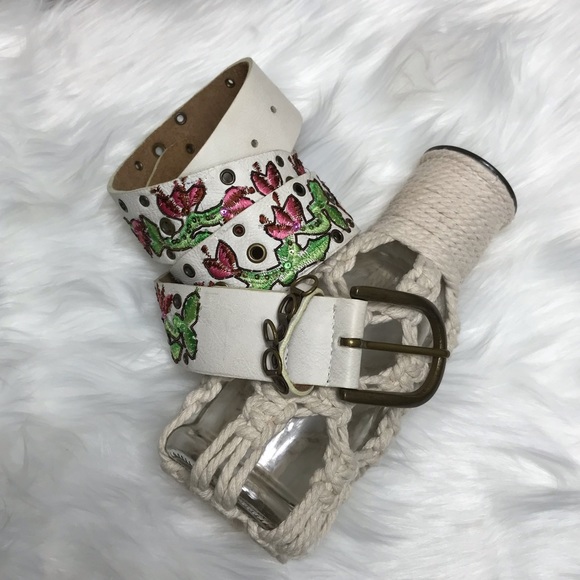 Betsey Johnson Accessories - BETSEY JOHNSON BELT